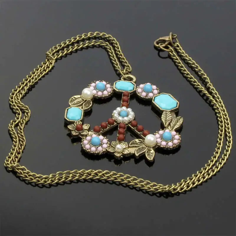COLLAR DE FLORES Y SÍMBOLO DE PAZ