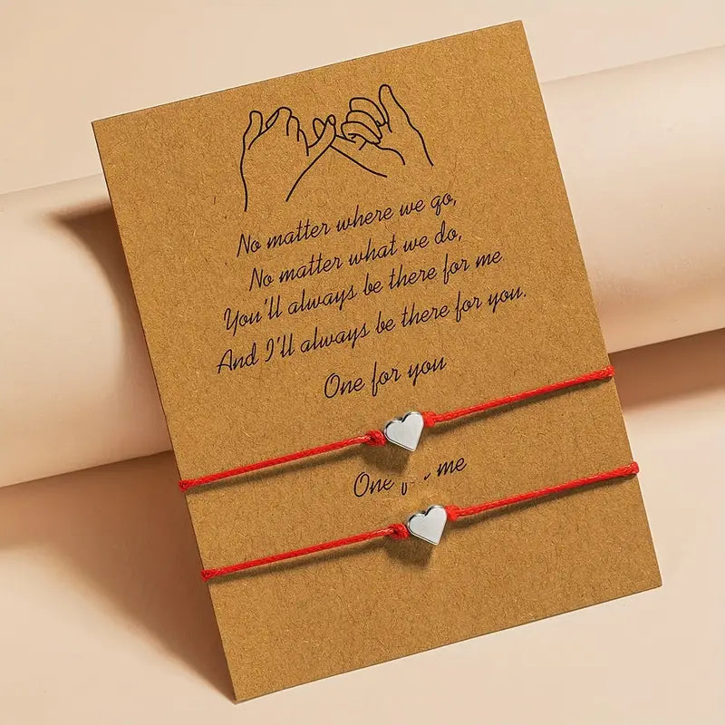 conjunto de 2 pulseras de hilo encerrado en forma de corazón mini.
