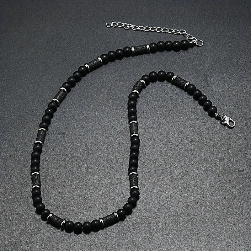 COLLAR DE ROCA VOLCÁNICA