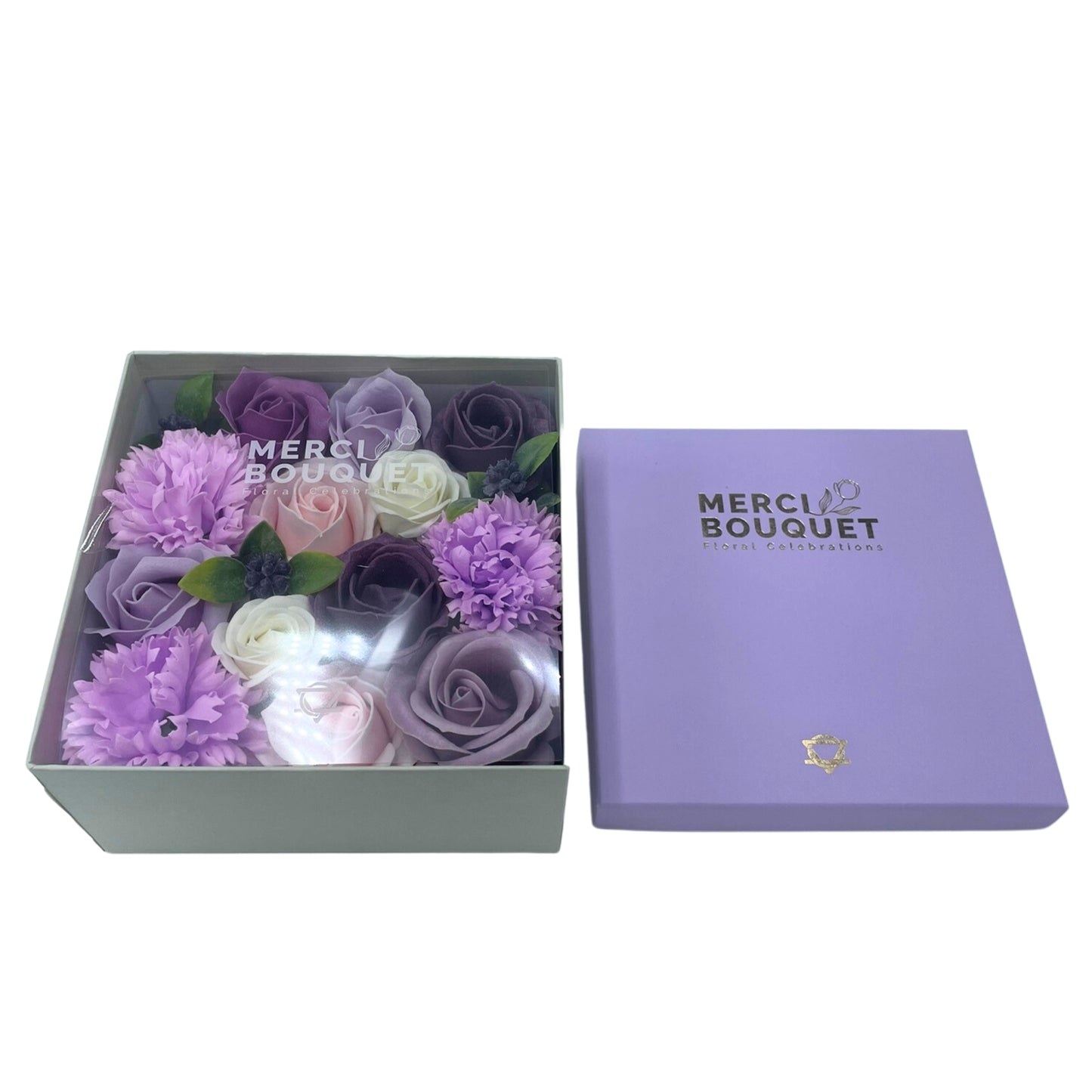 FLORES DE JABÓN - CAJA CUADRADA ROSAS LAVANDA Y CLAVEL