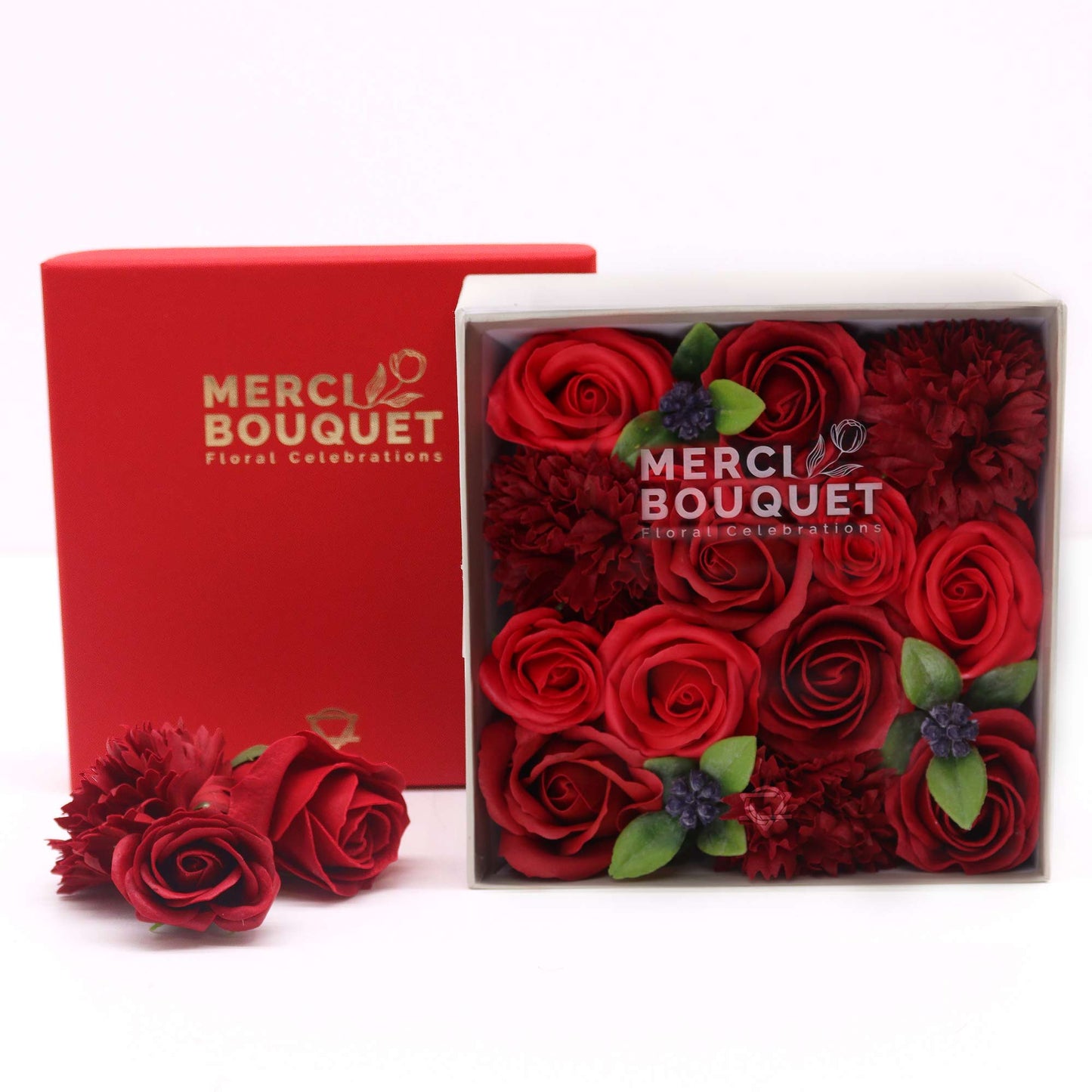 FLORES DE JABÓN - CAJA CUADRADA ROSAS CLÁSICAS