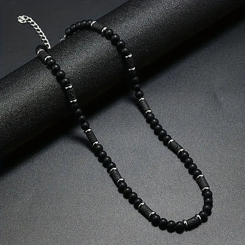 COLLAR DE ROCA VOLCÁNICA