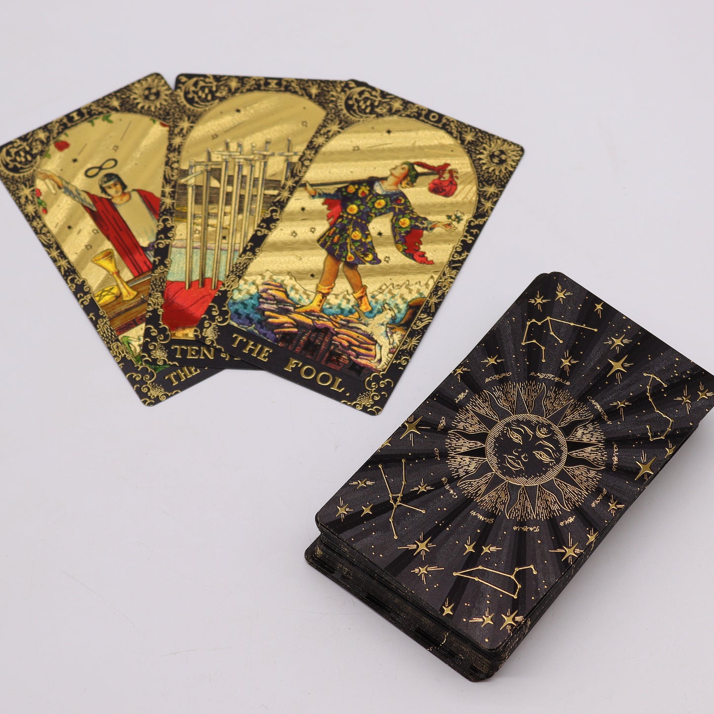 Tarot con Lámina de Oro - Que comience la magia - Caja de regalo