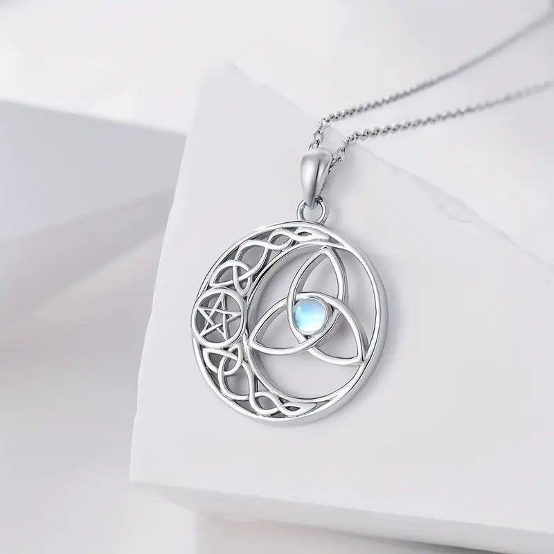 COLLAR CON DIJE DE NUDO DE BRUJA Y LUNA MAGICA CON PIEDRA LUNA INCRUSTADA