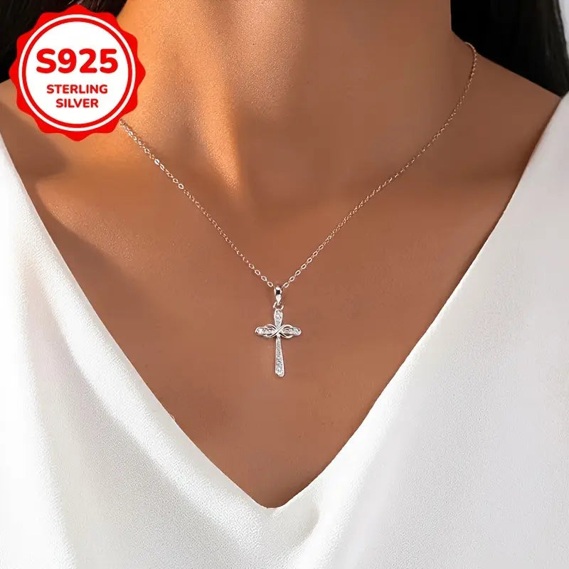 COLGANTE CON DIJE DE CRUZ DE PLATA Y CIRCONITA