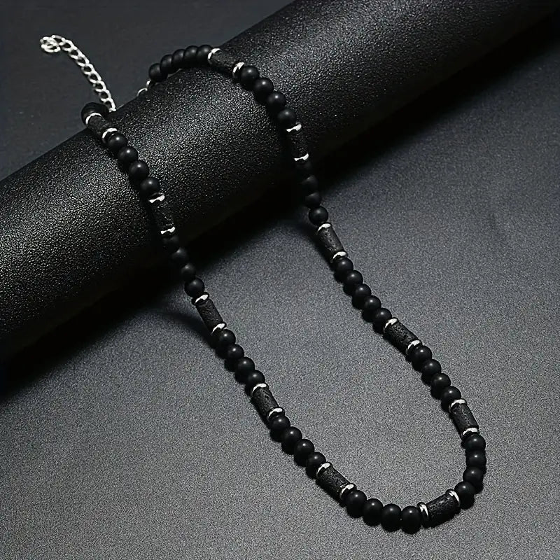 COLLAR DE ROCA VOLCÁNICA