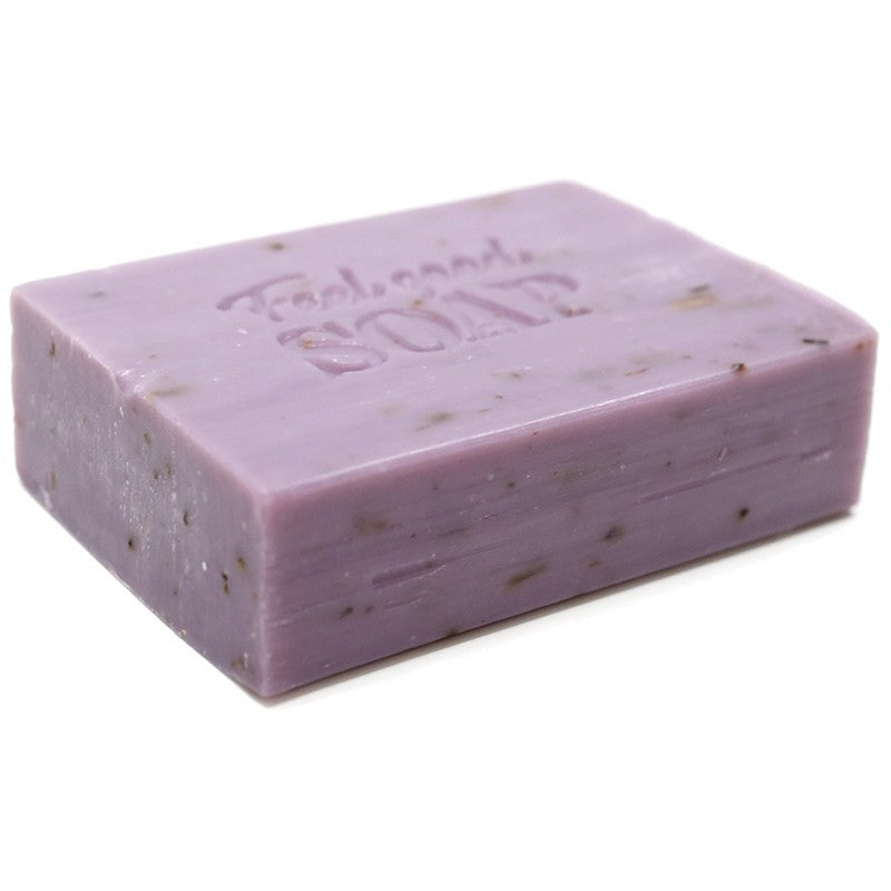 Jabón artesanal con aceites esenciales
