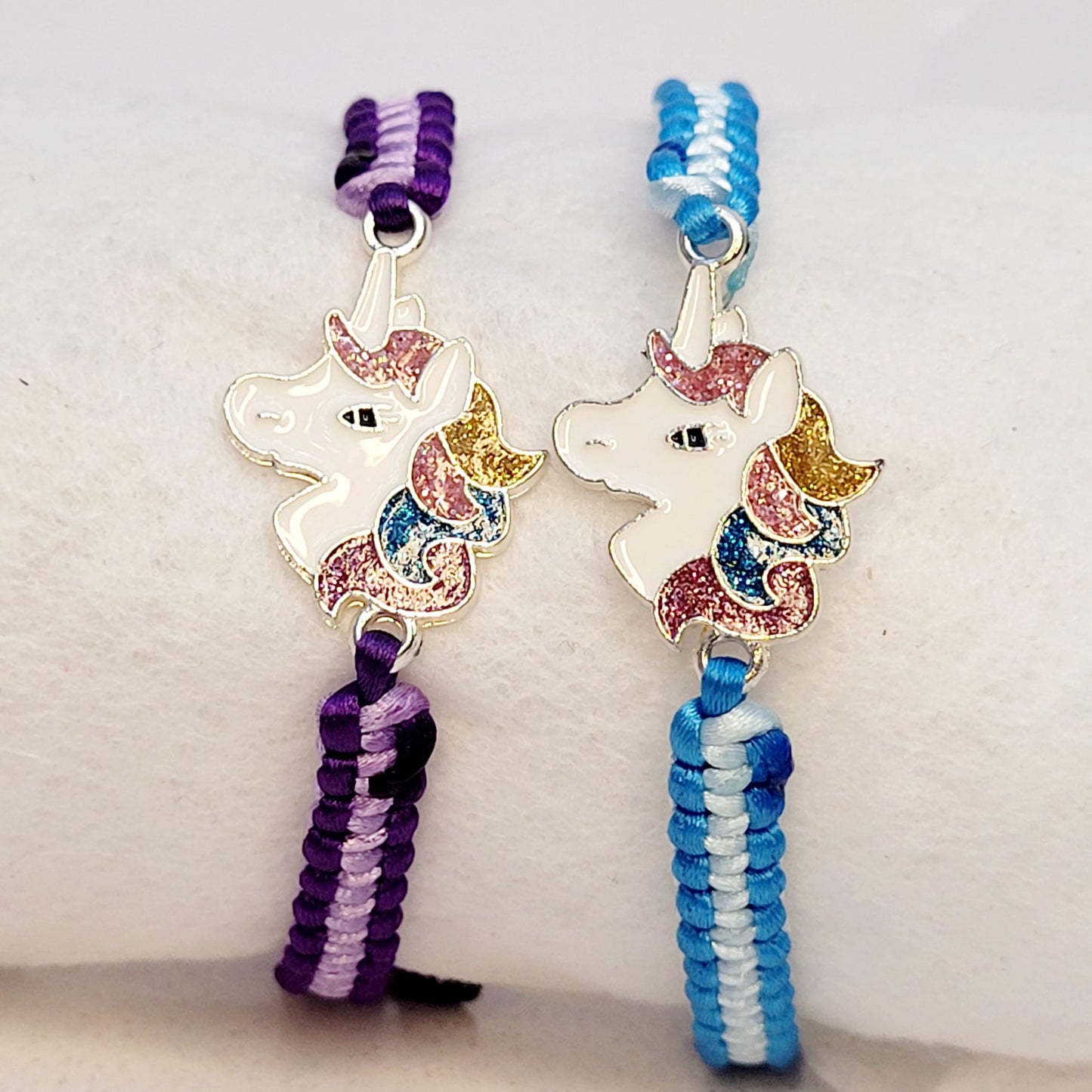 PULSERA TEJIDA ARTESANAL UNICORNIO