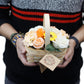 BOUQUET DE ROSAS EN CANASTA DE MIMBRE MEDIANA